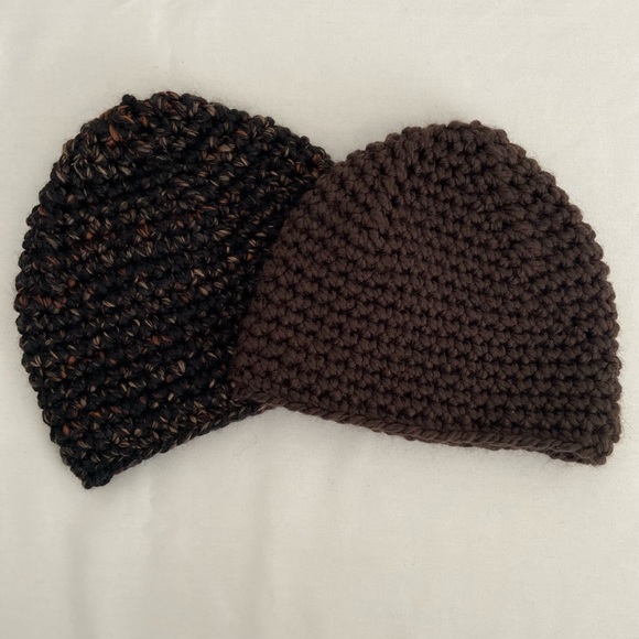 Pair of Chunky Handmade Beanies - Picture 3 of 3